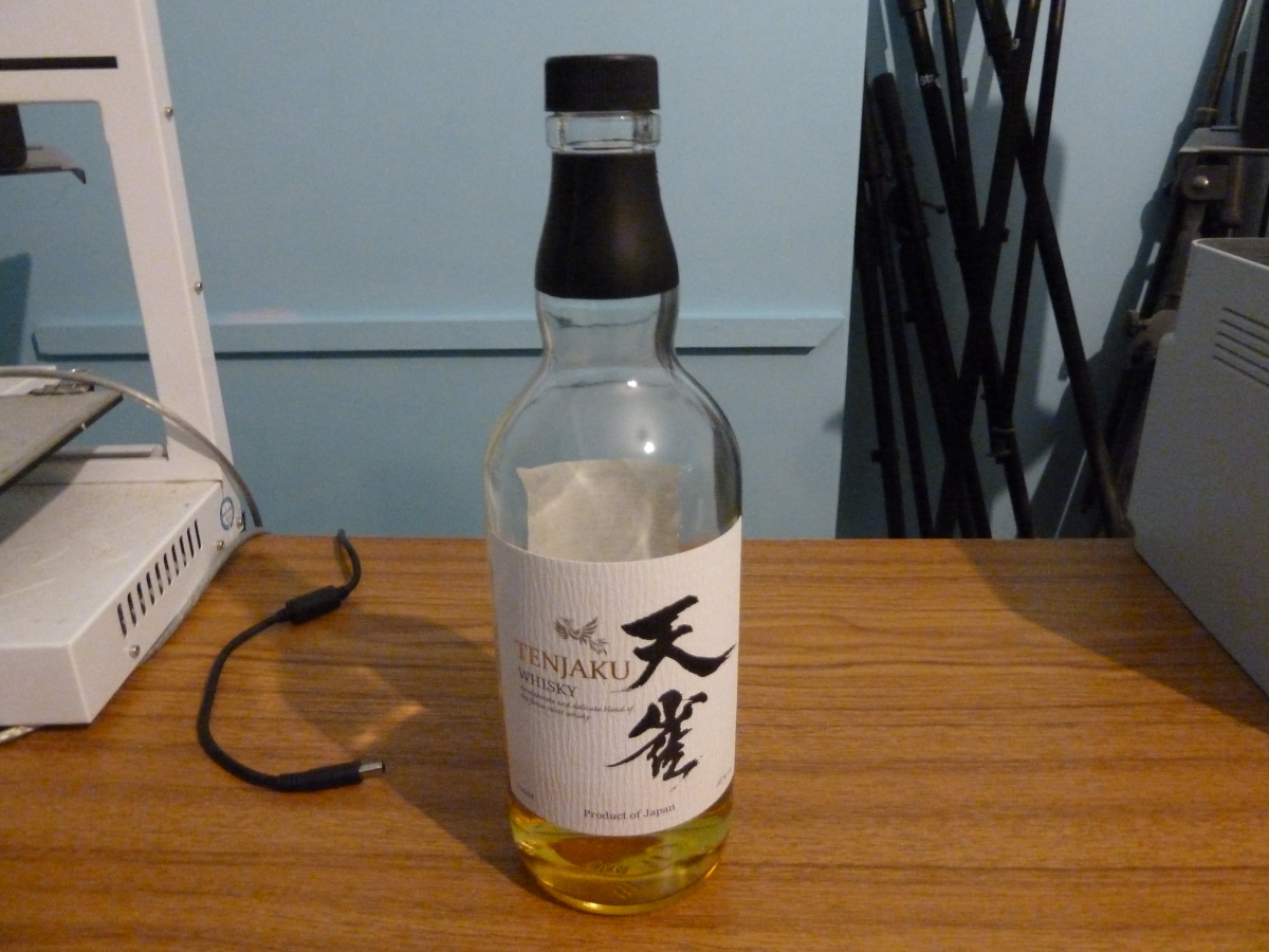 Photo of a bottle of Tenjaku Japanese whisky